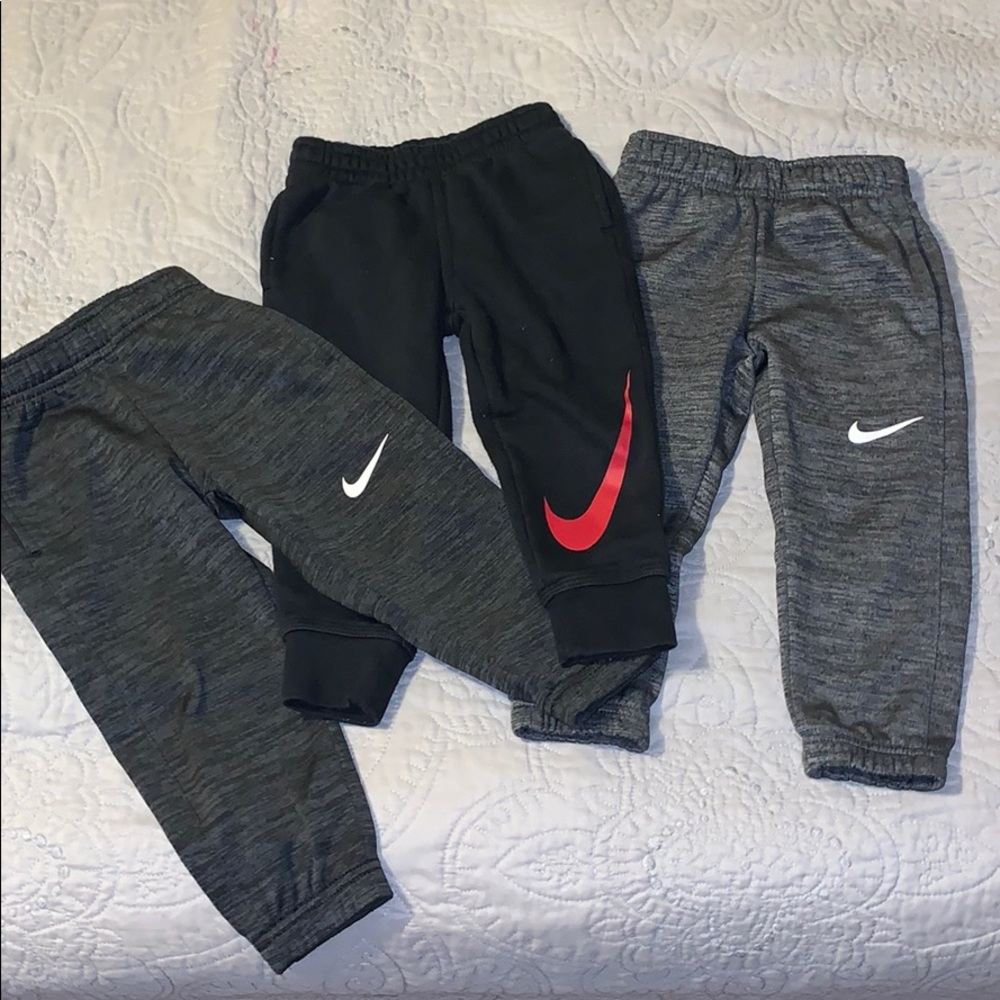 Set of 3 toddler boy dry fit Nike pants. Size 2T